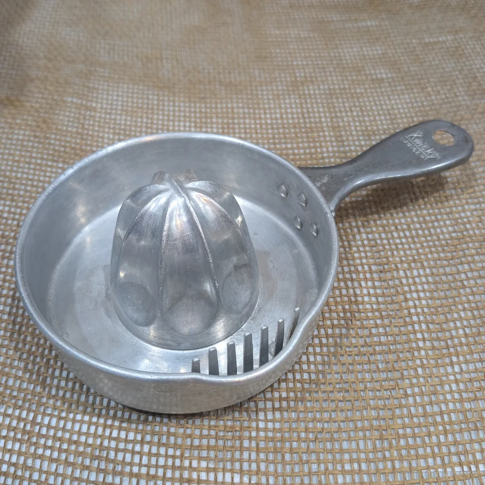 Vintage Kwicky Juicer, Metal Citrus Reamer with Handle, Chicago, IL
